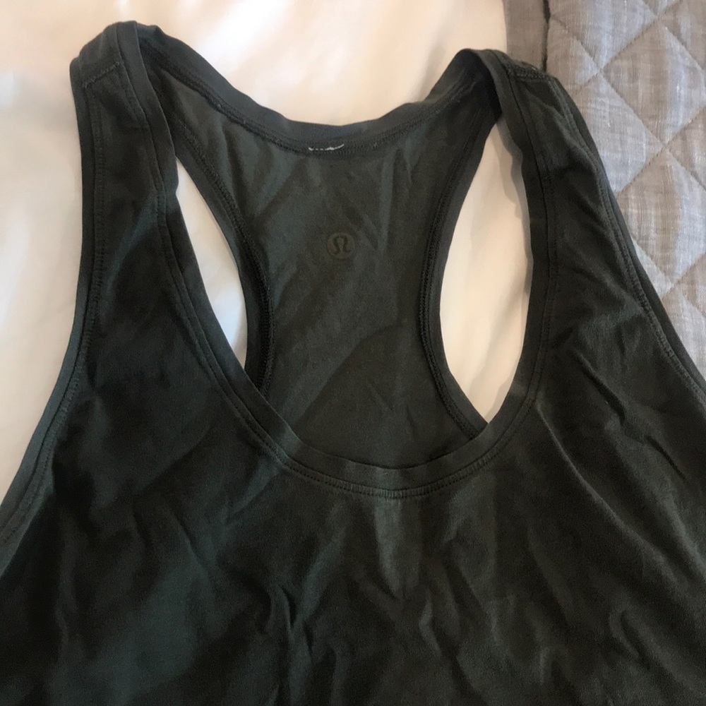Lululemon Razorback top - Picture 2 of 4